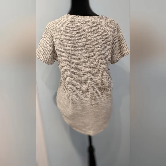 Liz Claiborne sweater size medium petite - Picture 4 of 4